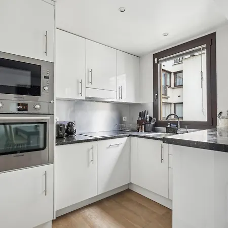 Arc De Triomphe By Weekome Paris