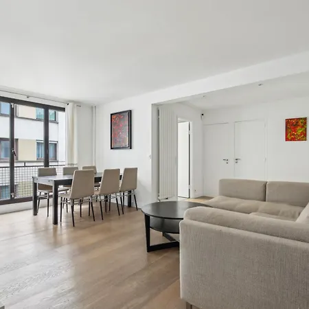 Apartment Arc De Triomphe By Weekome