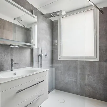 Arc De Triomphe By Weekome Apartment Paris